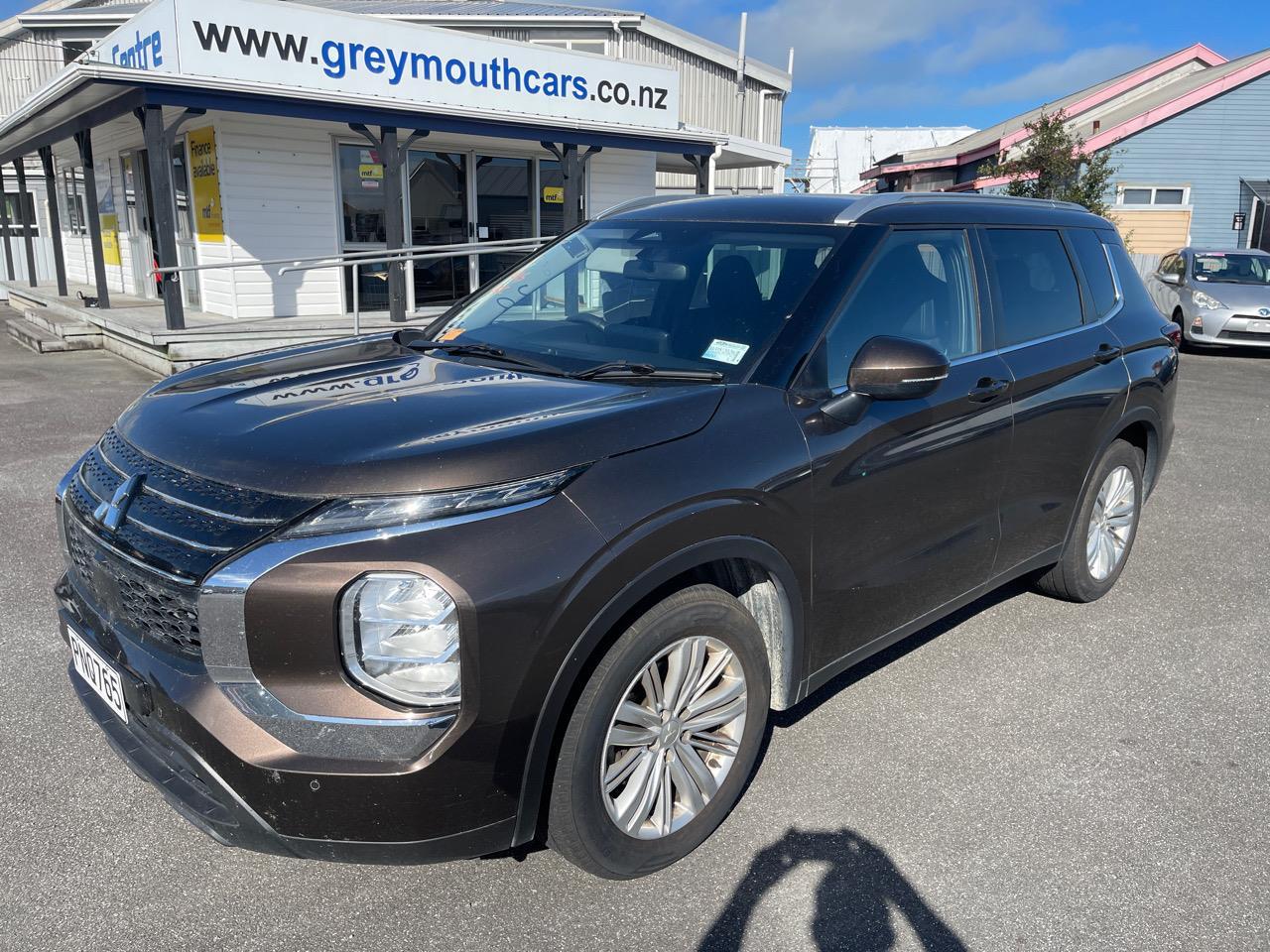 image-0, 2022 Mitsubishi Outlander LS 2.5P/4WD/CVT at Greymouth