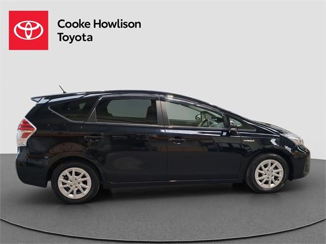 image-7, 2015 Toyota Prius Alpha 1.8 Hybrid S 5 Seater at Dunedin