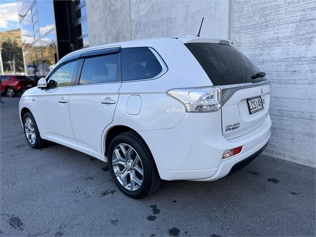 image-2, 2013 Mitsubishi Outlander at Dunedin