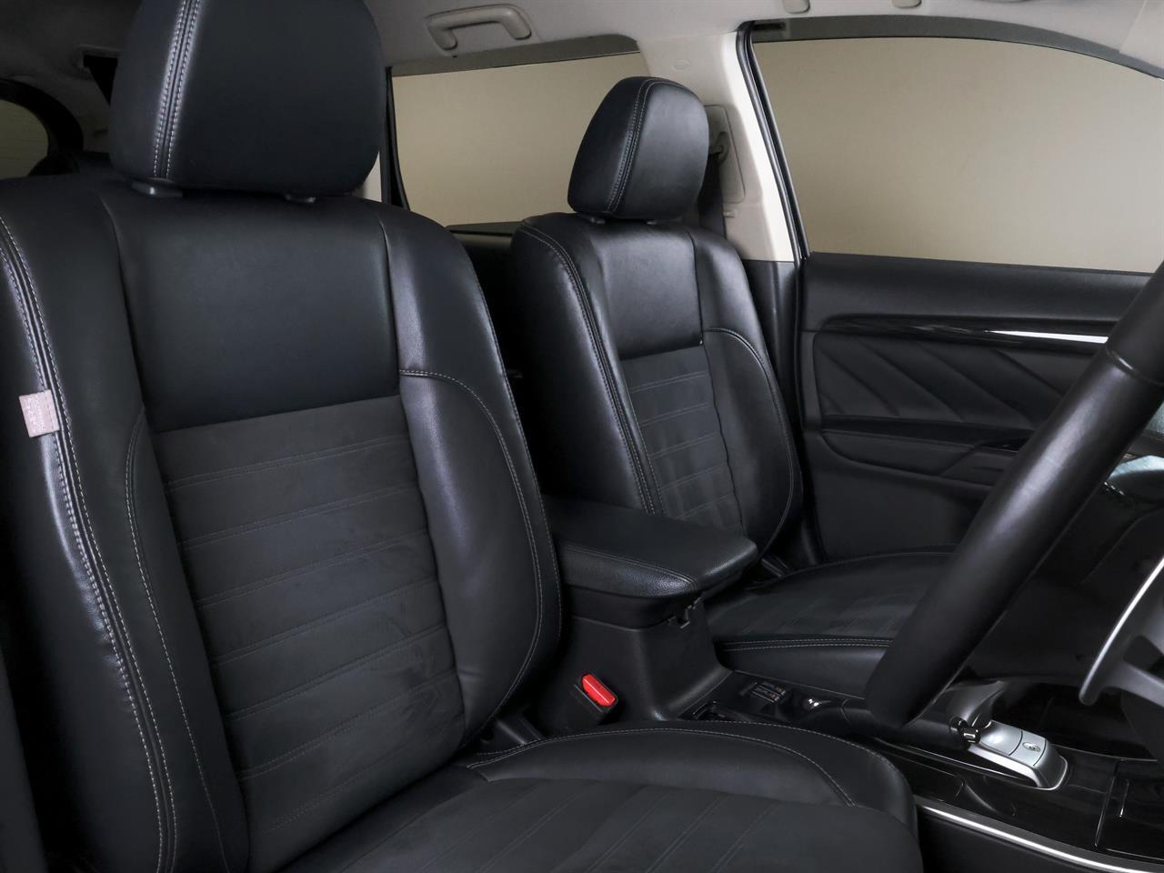 image-17, 2015 Mitsubishi Outlander PHEV G 4WD 'Facelift' at Christchurch