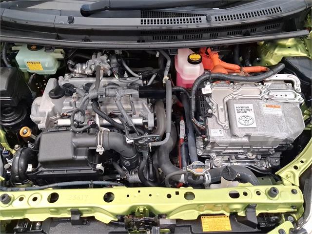 image-8, 2015 Toyota Aqua hybrid NZ Audio at Dunedin
