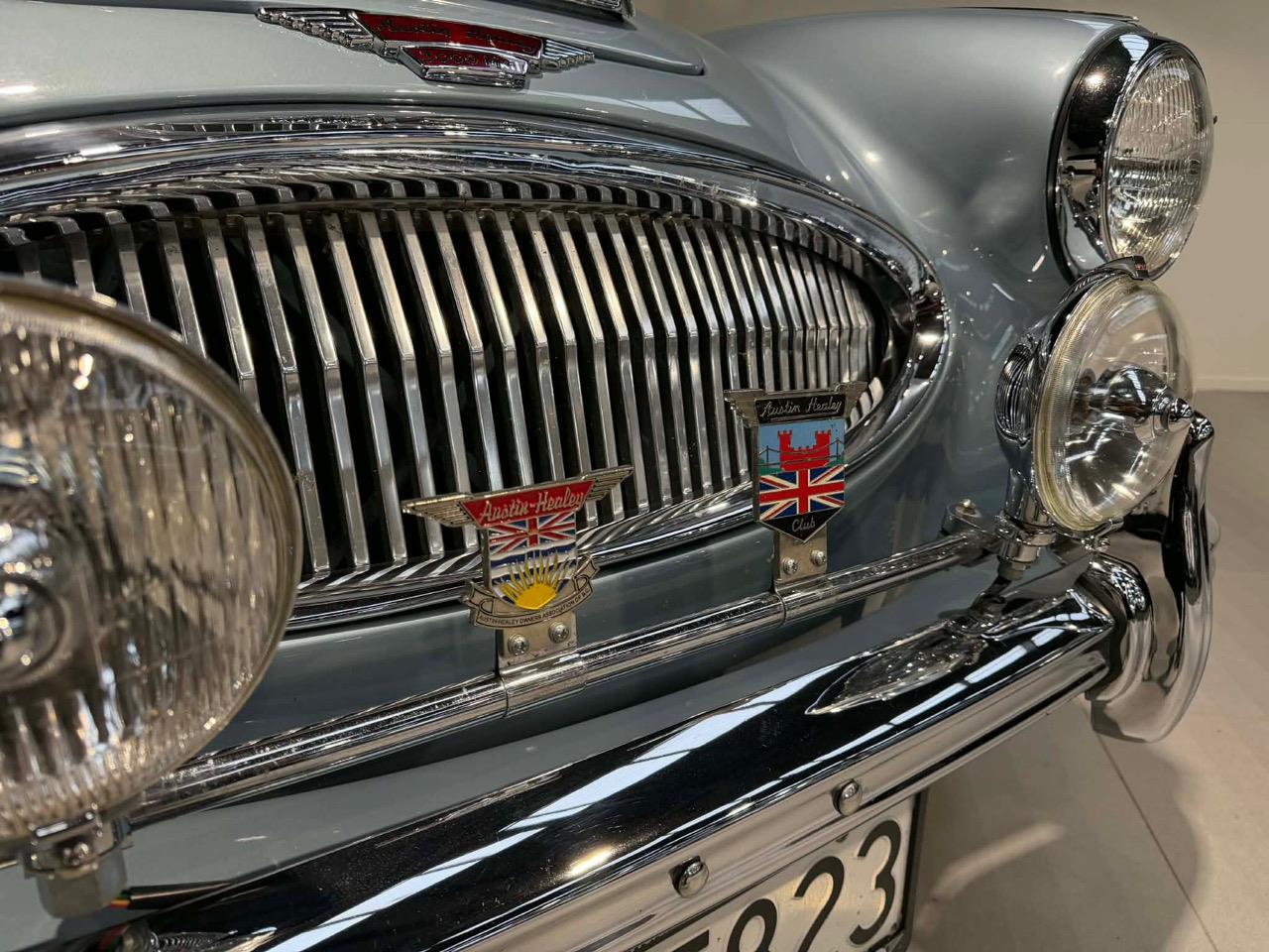 image-8, 1962 Austin Healey 3000 BJ7 Mk2 Roadster at Christchurch