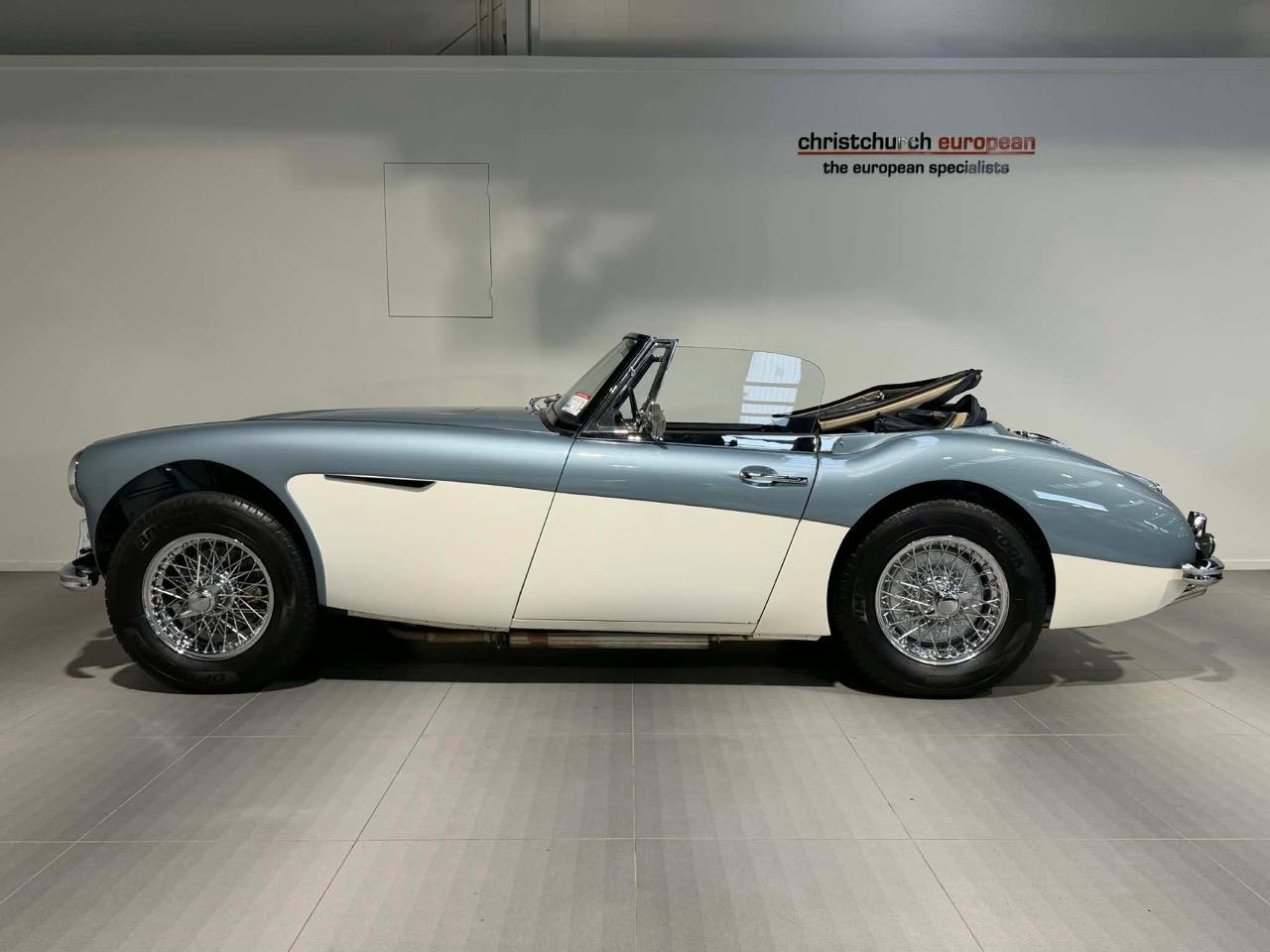 image-3, 1962 Austin Healey 3000 BJ7 Mk2 Roadster at Christchurch