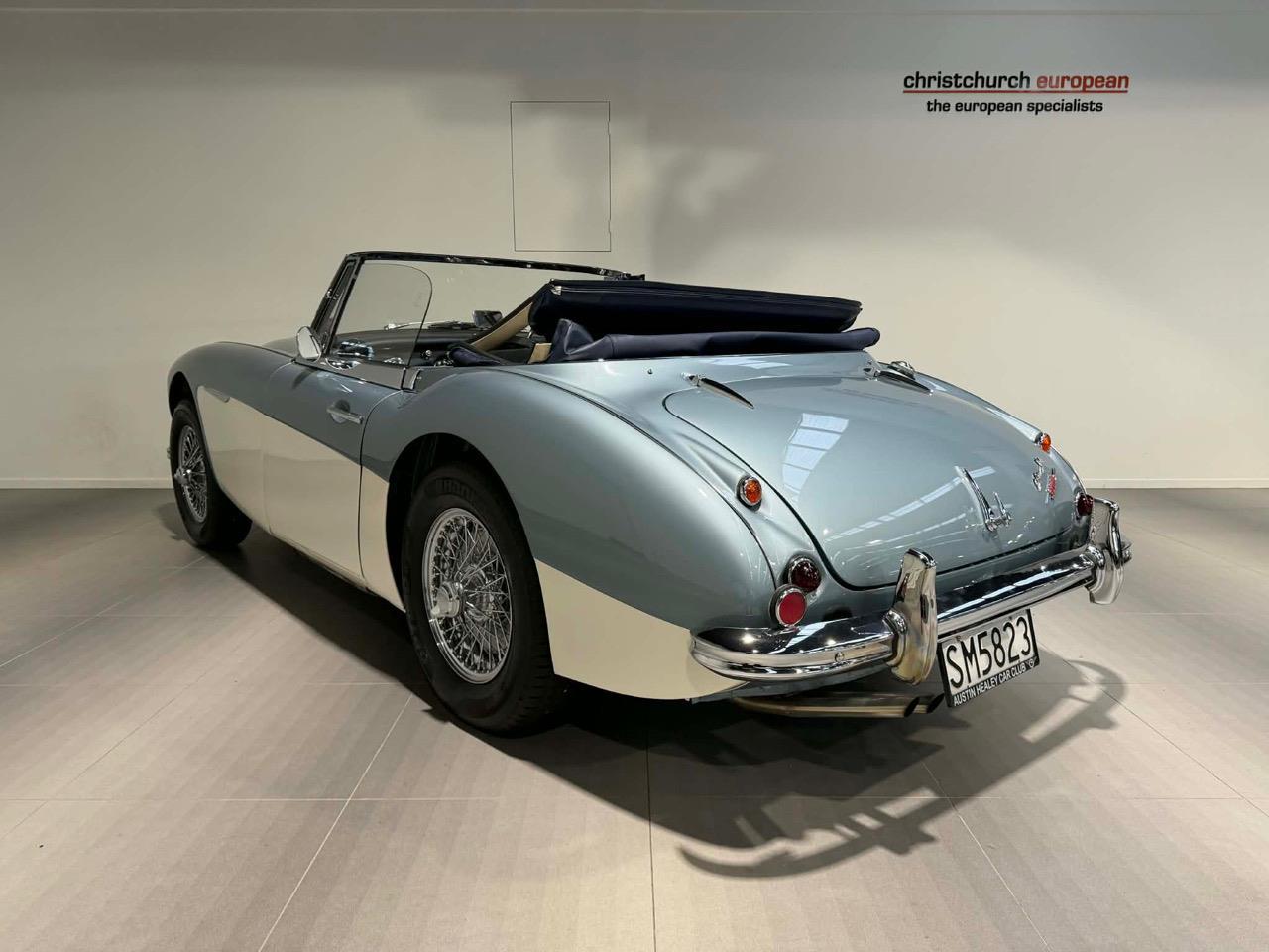 image-5, 1962 Austin Healey 3000 BJ7 Mk2 Roadster at Christchurch
