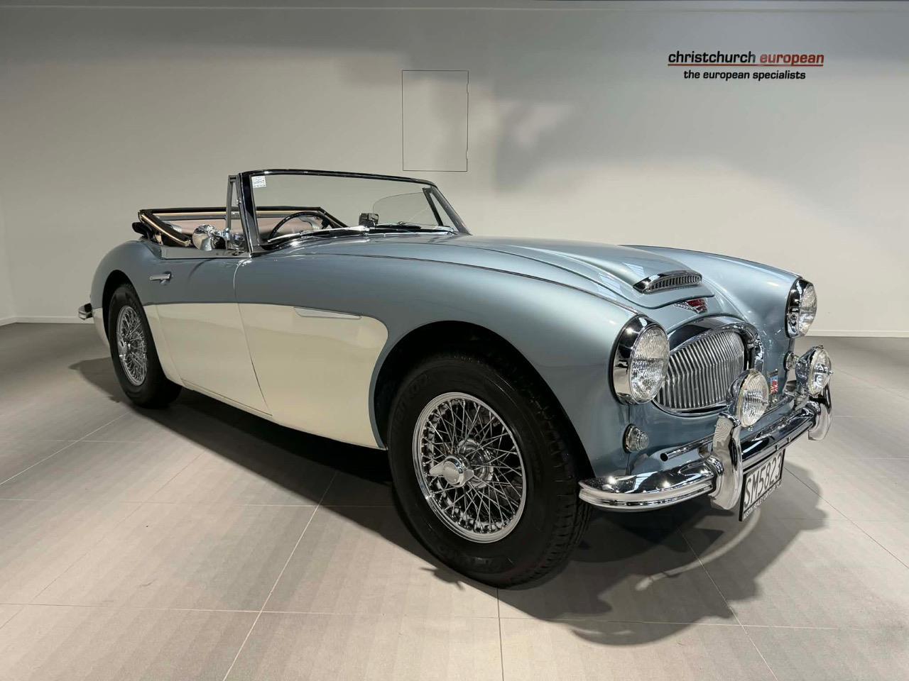 image-0, 1962 Austin Healey 3000 BJ7 Mk2 Roadster at Christchurch