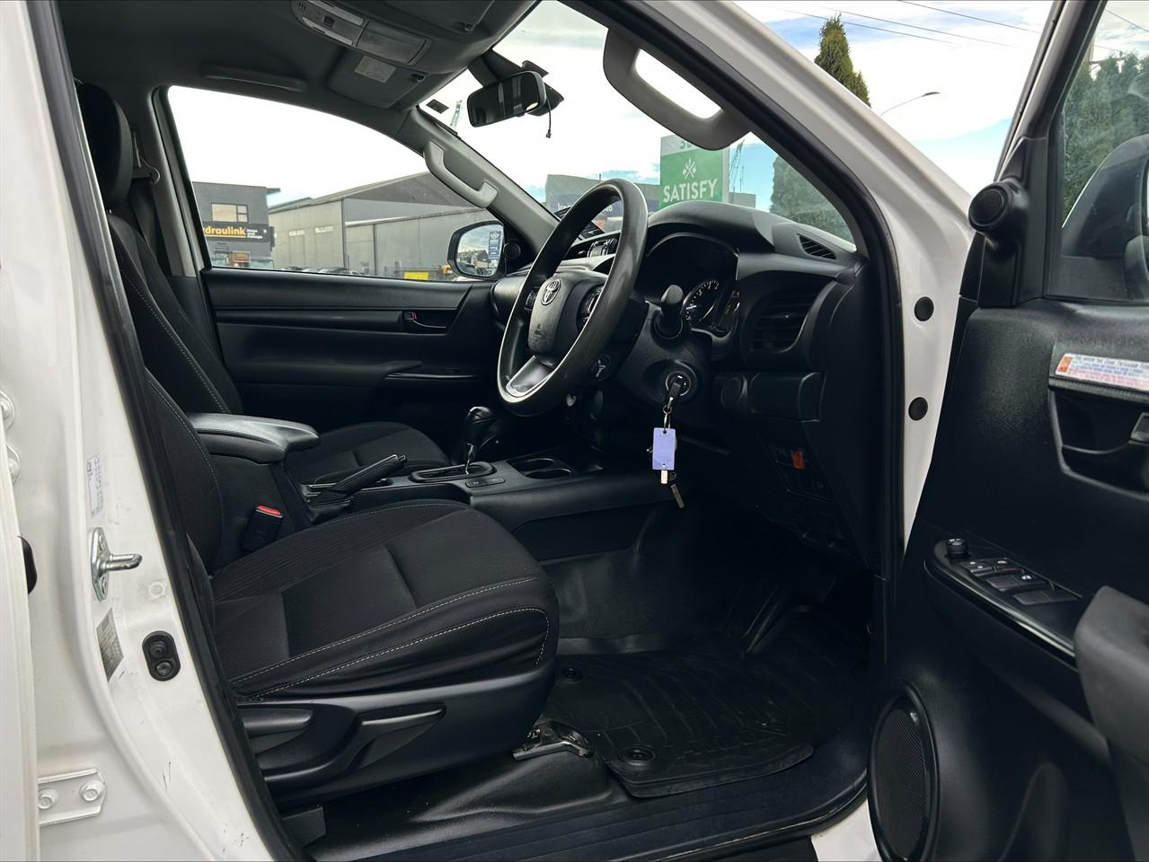 image-5, 2020 Toyota Hilux SR TD DC 2.8DT at Waimakariri