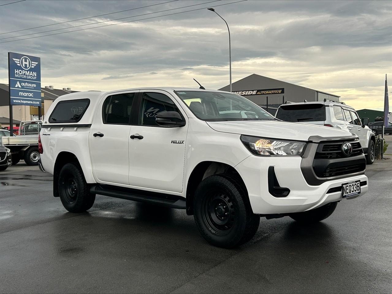 image-1, 2020 Toyota Hilux SR TD DC 2.8DT at Waimakariri