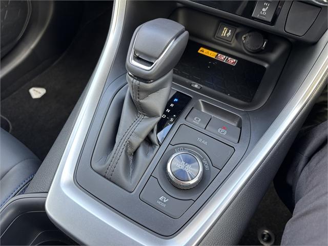 image-12, 2025 Toyota RAV4 XSE 2.5P Hybrid AWD Auto at Christchurch