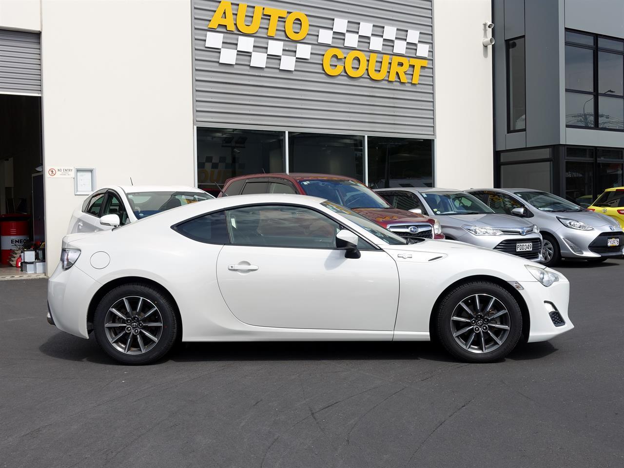 image-12, 2012 Toyota 86 G at Dunedin