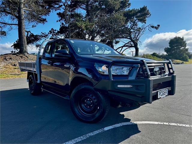 image-0, 2022 Toyota Hilux SR 2.8DT 6AT 4WD at Dunedin