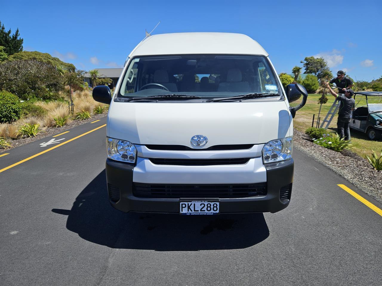 image-1, 2015 Toyota Hiace 12 Seat Commuter 4WD at Christchurch