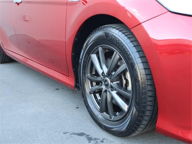 image-8, 2018 Toyota Camry Hybrid Sedan 2.5L, Push Start at Christchurch