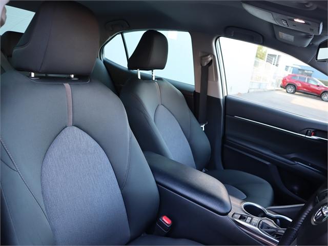 image-10, 2018 Toyota Camry Hybrid Sedan 2.5L, Push Start at Christchurch
