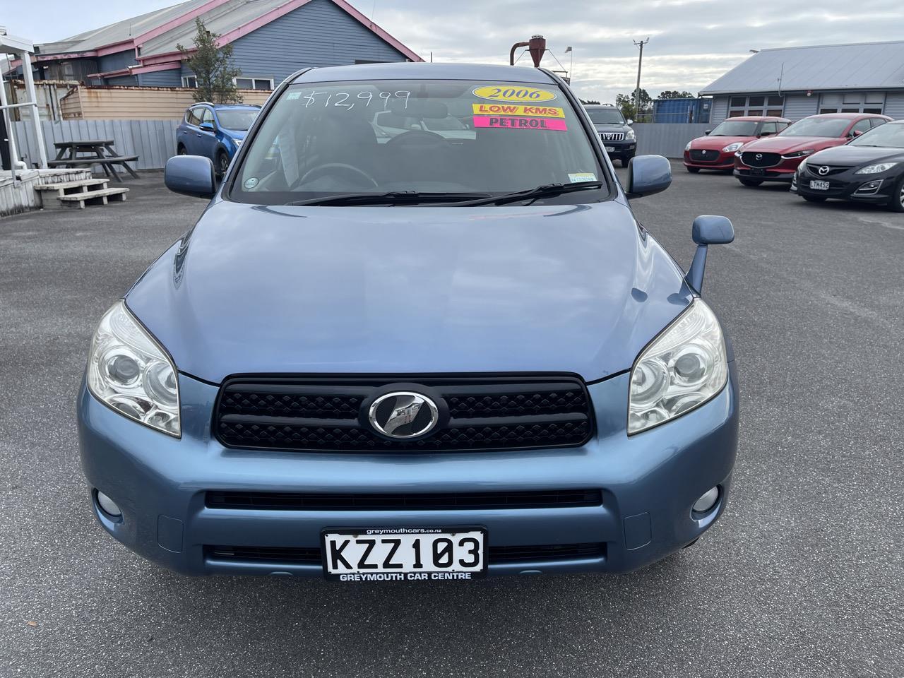 2006 Toyota RAV4 on handshake