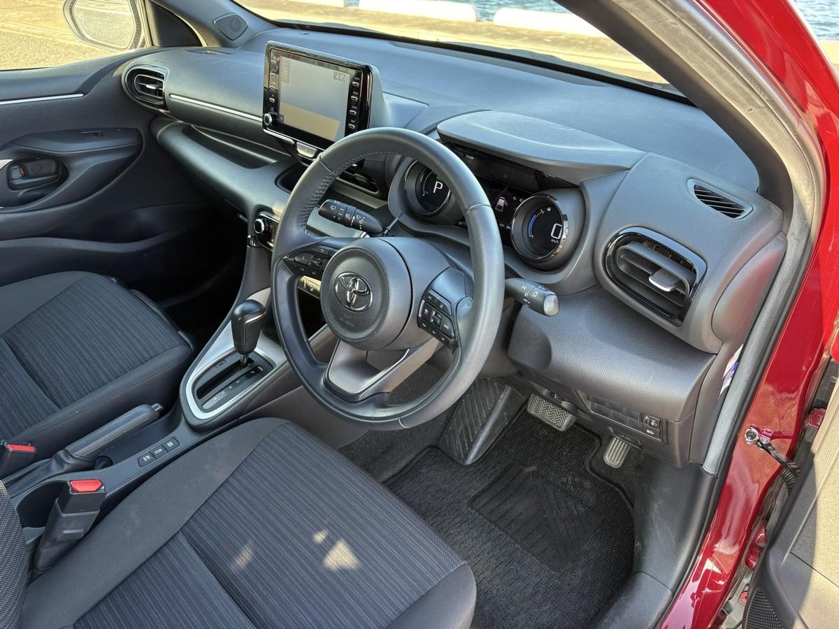 image-1, 2020 Toyota Yaris Hybrid Z at Christchurch