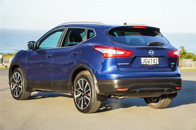 image-4, 2015 Nissan Qashqai Ti 2.0P/Cvt at Dunedin