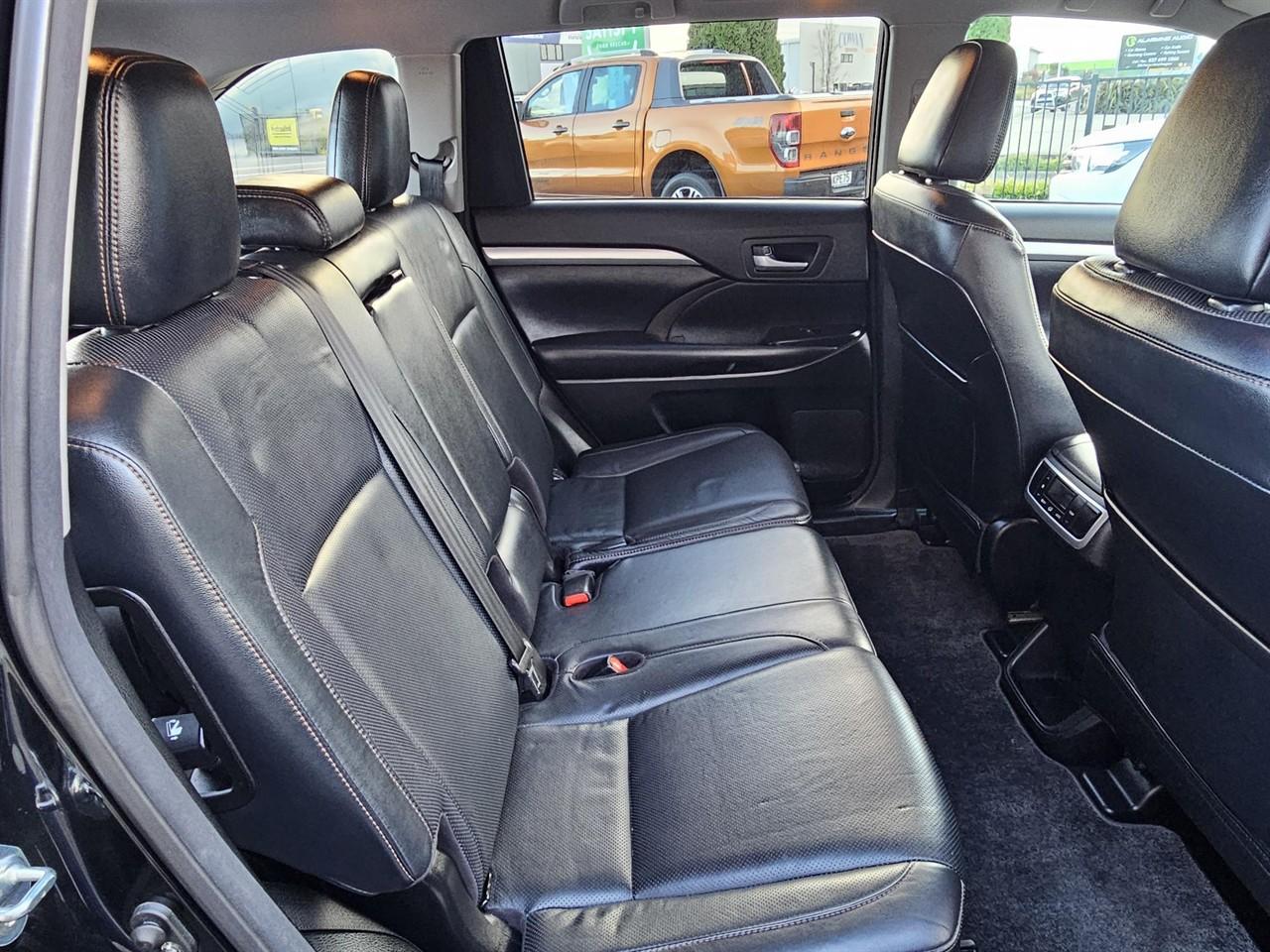 image-5, 2017 Toyota Highlander GXL 3.5P/4WD/8AT at Waimakariri