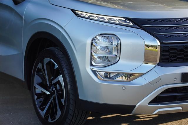 image-3, 2022 Mitsubishi Outlander XLS 2WD 2.5P 5Dr Wagon at Dunedin