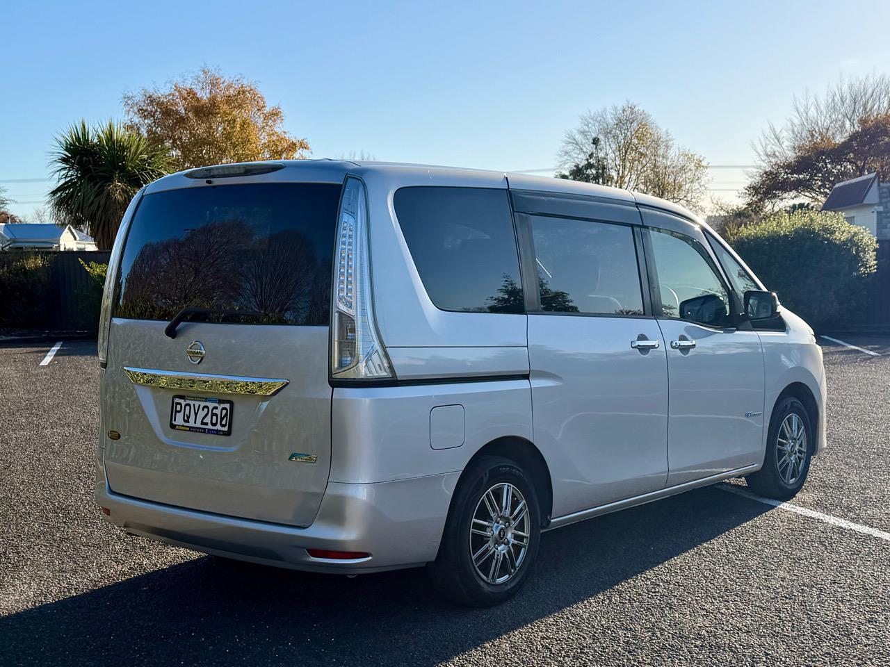 image-5, 2015 Nissan Serena HYBRID 5 DOOR 7 SEATER at Gore