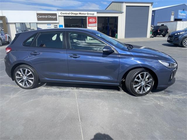 image-1, 2017 Hyundai i30 PD 2.0 A6 Elite at Central Otago