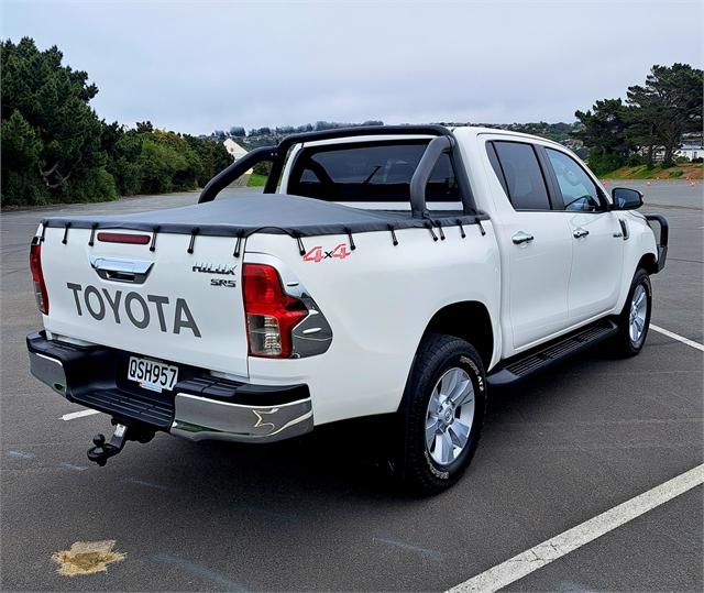 image-5, 2016 Toyota Hilux SR5 4WD at Dunedin