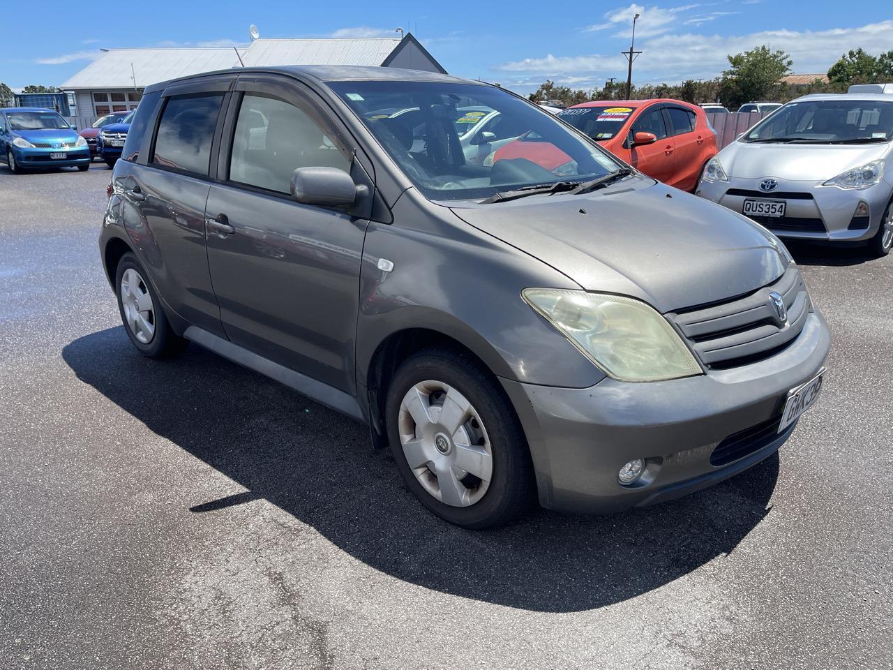 image-2, 2004 Toyota ist at Greymouth