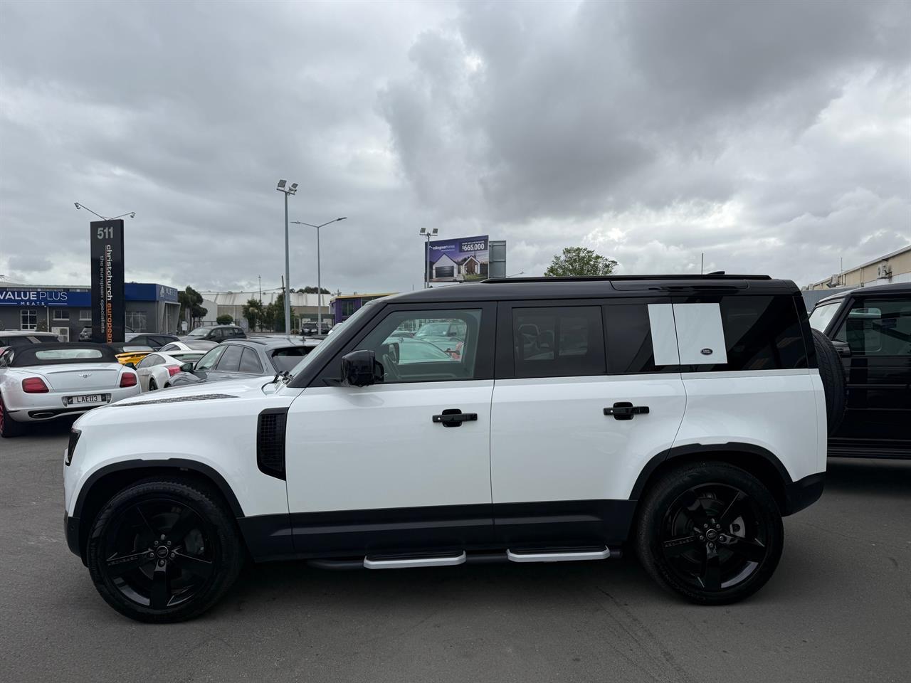 image-1, 2021 LandRover Defender 110 D300 SE Diesel Black P at Christchurch