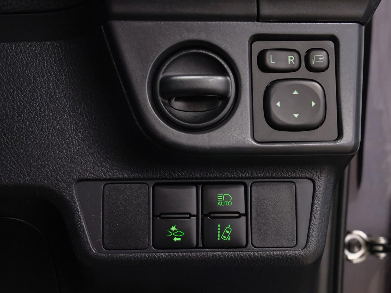 image-14, 2016 Toyota Corolla Fielder Hybrid G 'Aero Tourer' at Christchurch