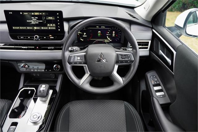 image-7, 2025 Mitsubishi Outlander LS 2.5 2WD auto at Dunedin