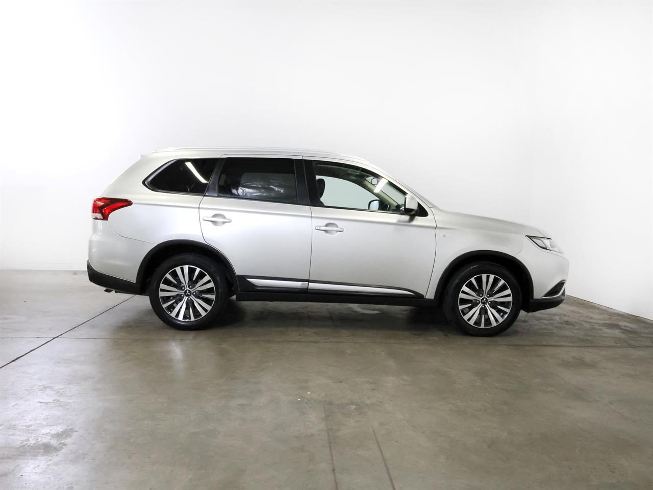 image-9, 2022 Mitsubishi Outlander LS 'NZ New' 7-Seater at Christchurch