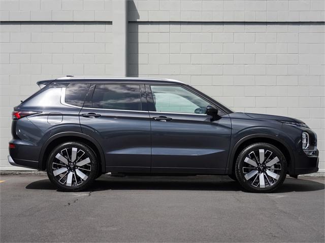 image-2, 2026 Mitsubishi Outlander 2.5 Exceed 4x4 auto at Dunedin