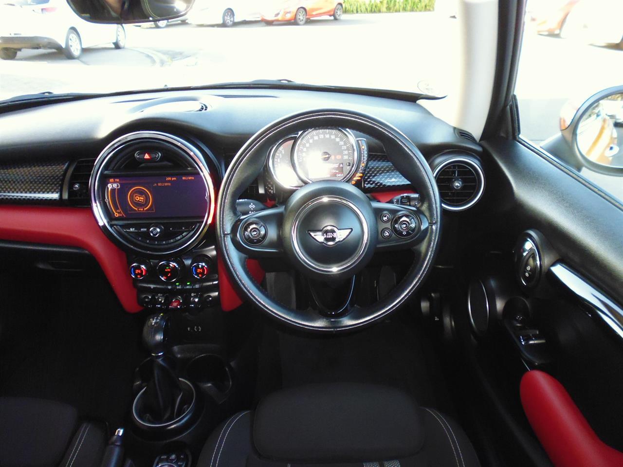 image-9, 2014 Mini Cooper S at Christchurch