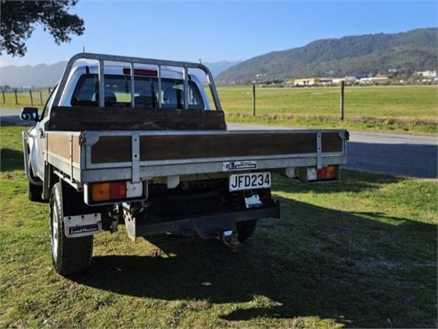 image-3, 2015 Isuzu D-Max LS DC 3.0D/4WD/5MT/U at Greymouth