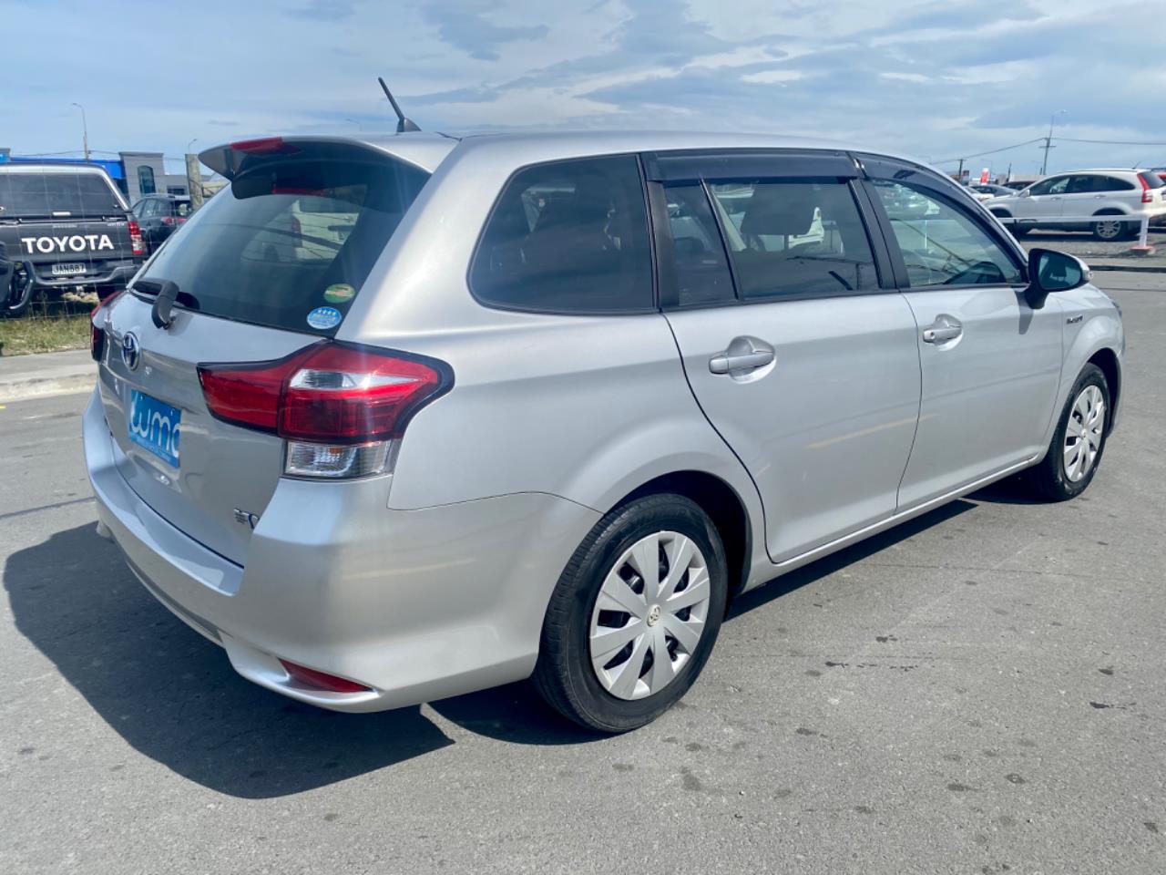 2015 Toyota Corolla Fielder 1.5lt Hybrid 'Facelift on handshake