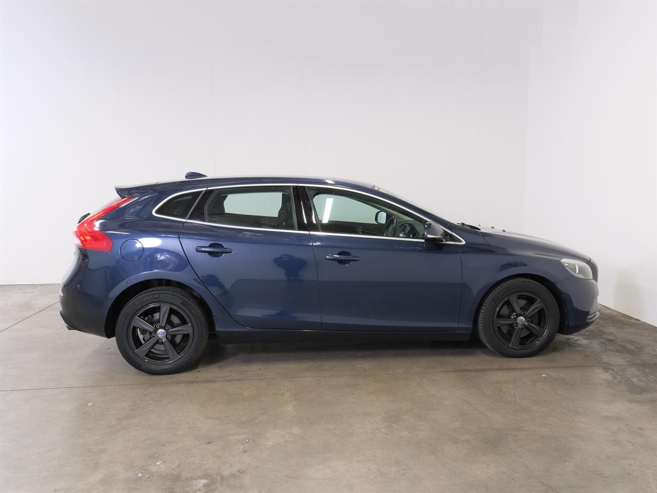 image-10, 2015 Volvo V40 T4 at Christchurch