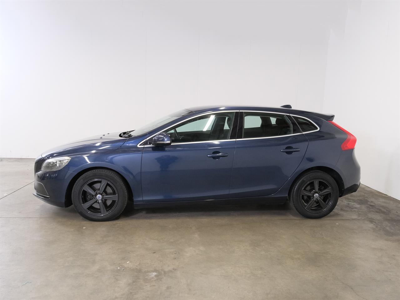 image-5, 2015 Volvo V40 T4 at Christchurch