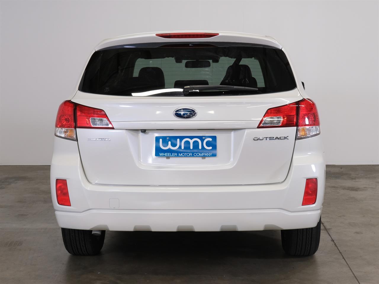 image-6, 2014 Subaru Outback 2.5I 4WD Eyesight B-Sport 'Fac at Christchurch