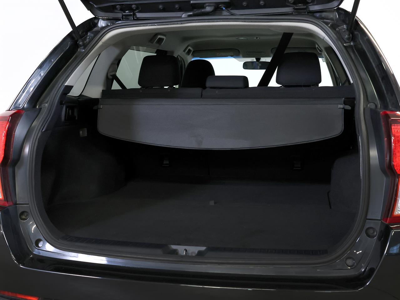 image-19, 2013 Toyota Corolla Fielder Hybrid G 'Aero Tourer' at Christchurch