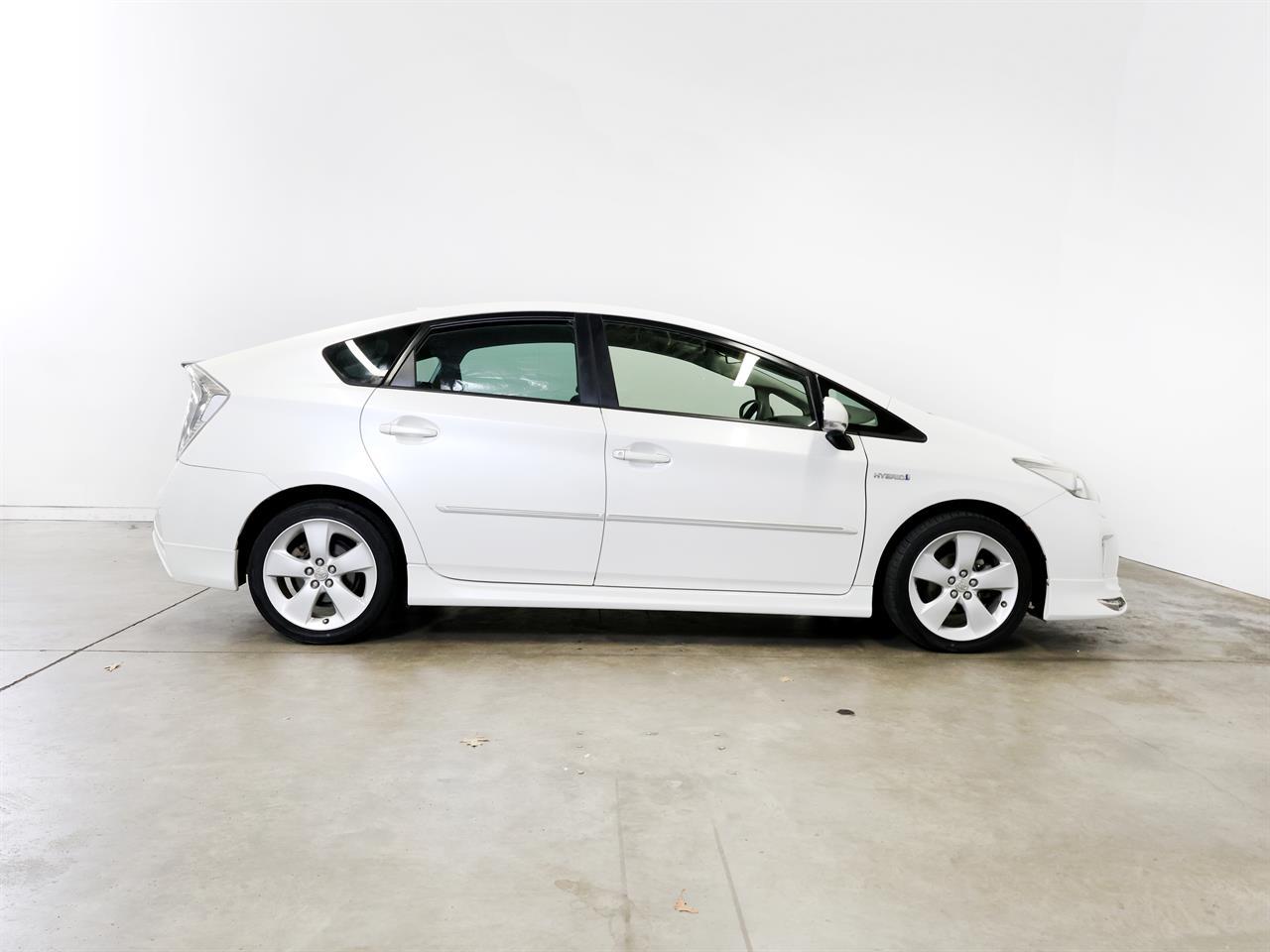 image-9, 2013 Toyota PRIUS 1.8lt Hybrid S 'Touring Selectio at Christchurch