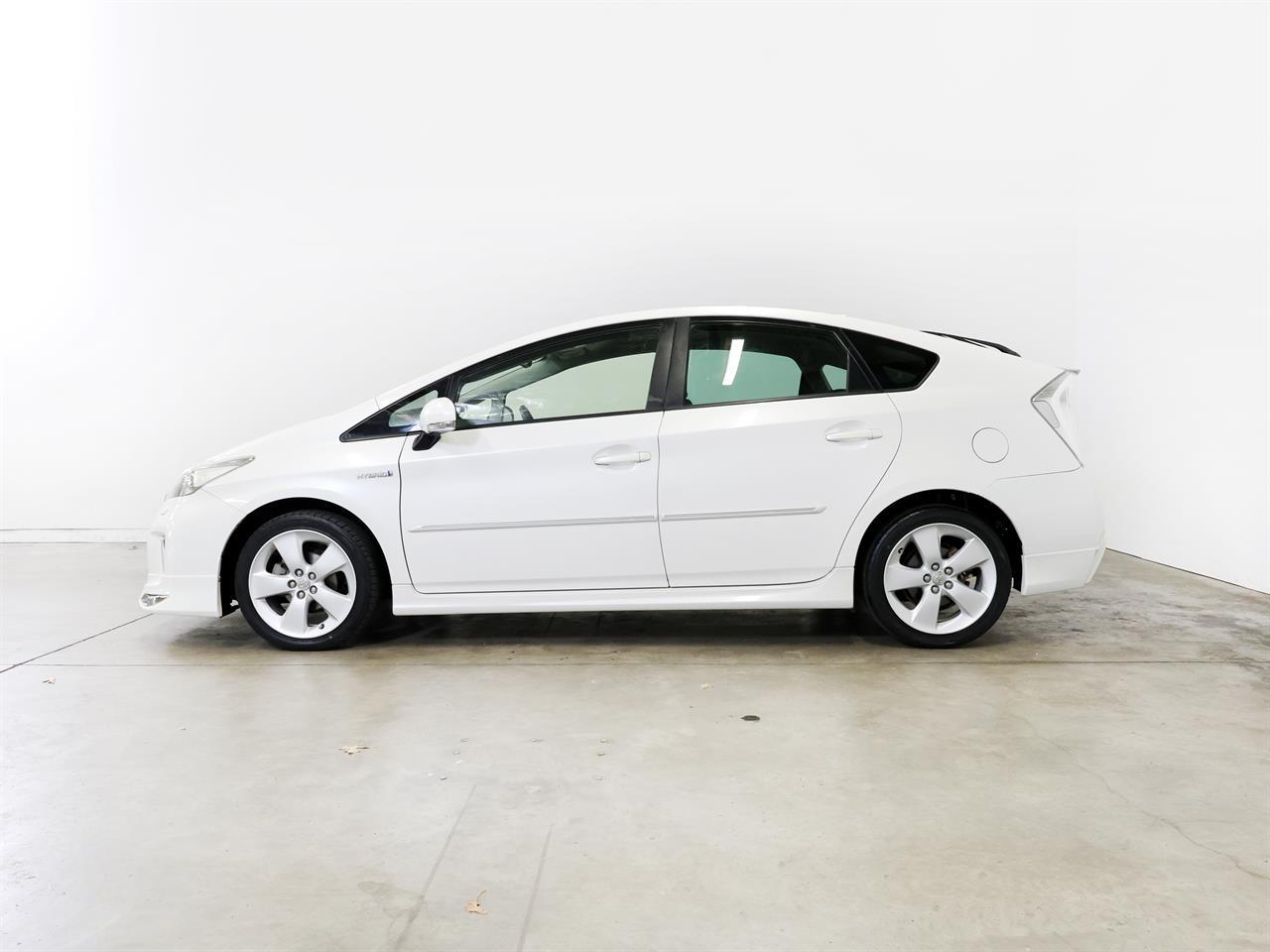 image-4, 2013 Toyota PRIUS 1.8lt Hybrid S 'Touring Selectio at Christchurch