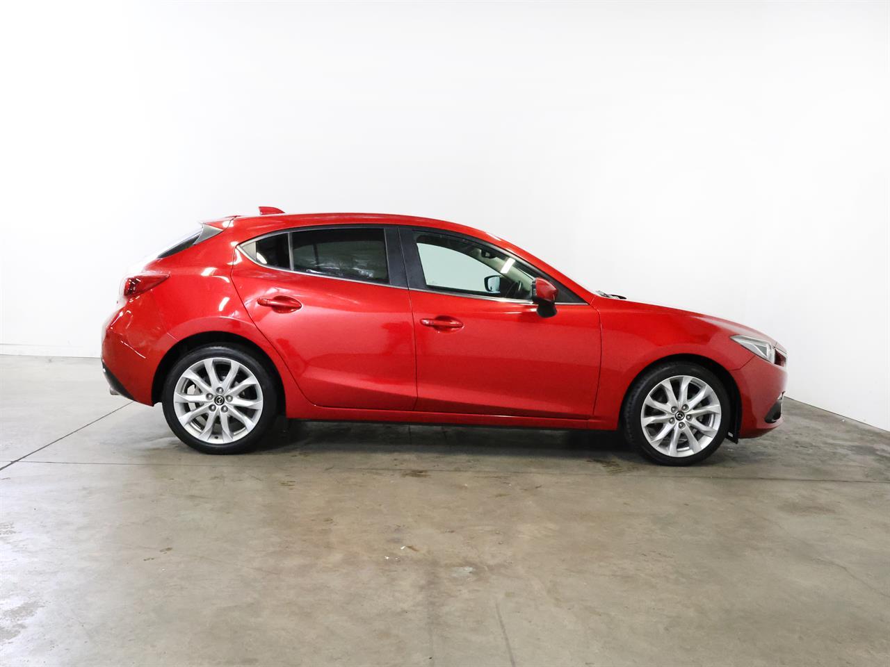 image-9, 2015 Mazda Axela 20S Sportshatch at Christchurch