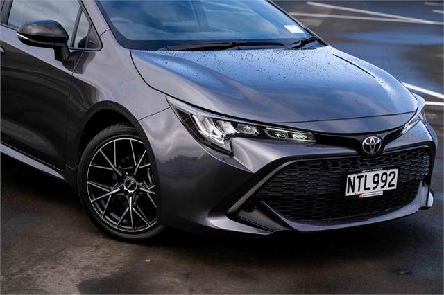 2021 Toyota Corolla GX Hatchback BLACK EDITION on handshake