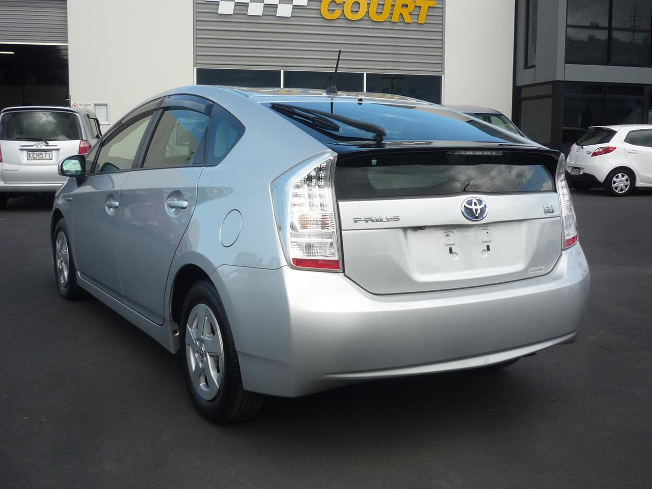 image-16, 2010 Toyota Prius S Hybrid at Dunedin