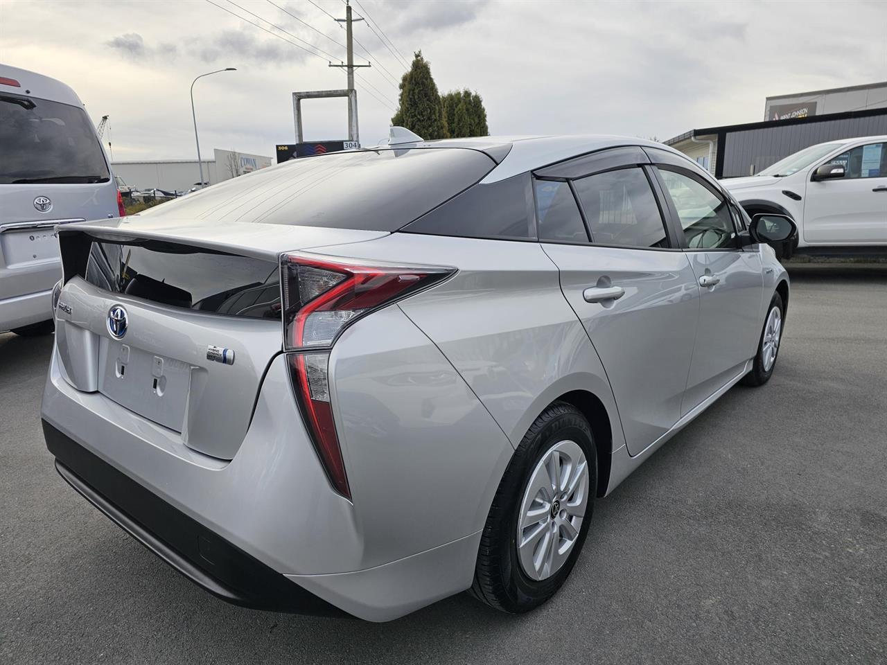 image-2, 2017 Toyota PRIUS L at Waimakariri