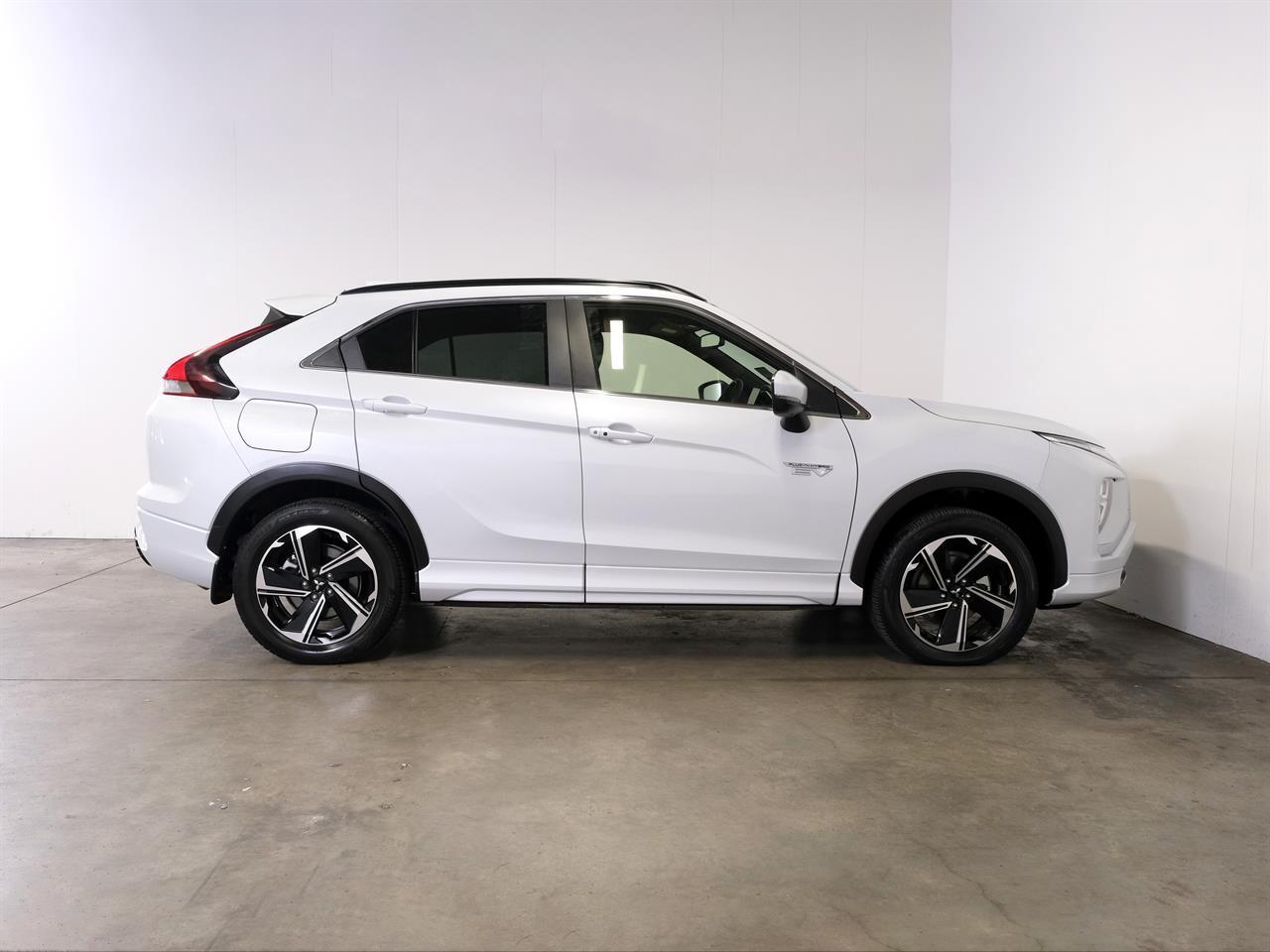 image-8, 2022 Mitsubishi Eclipse Cross PHEV VRX 4WD 'NZ New at Christchurch