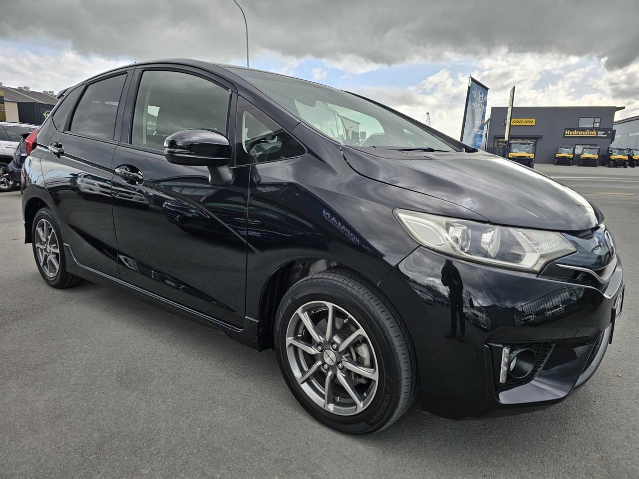 image-1, 2014 Honda Fit 13G F PKG at Waimakariri