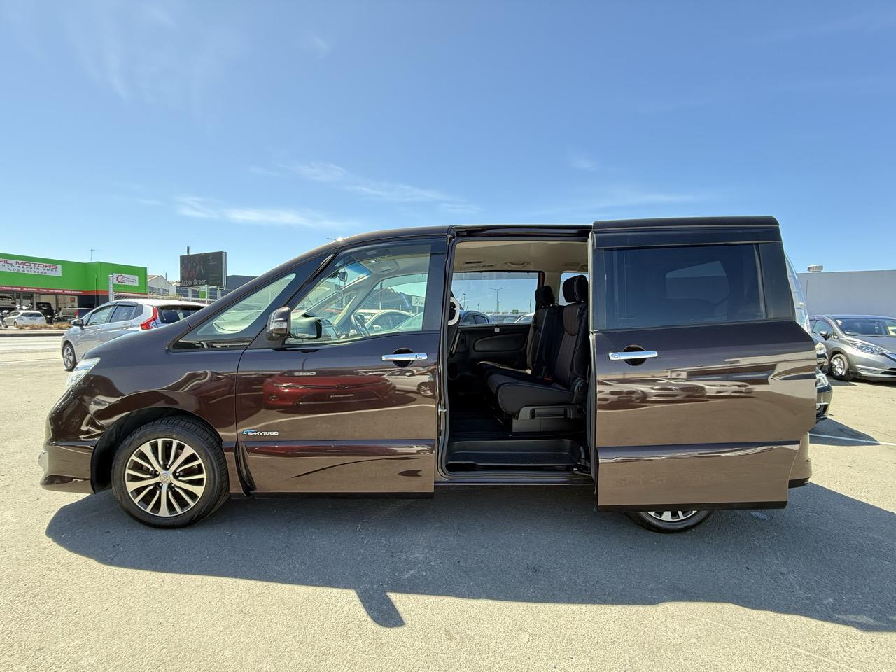 image-17, 2016 Nissan Serena Hybrid at Christchurch