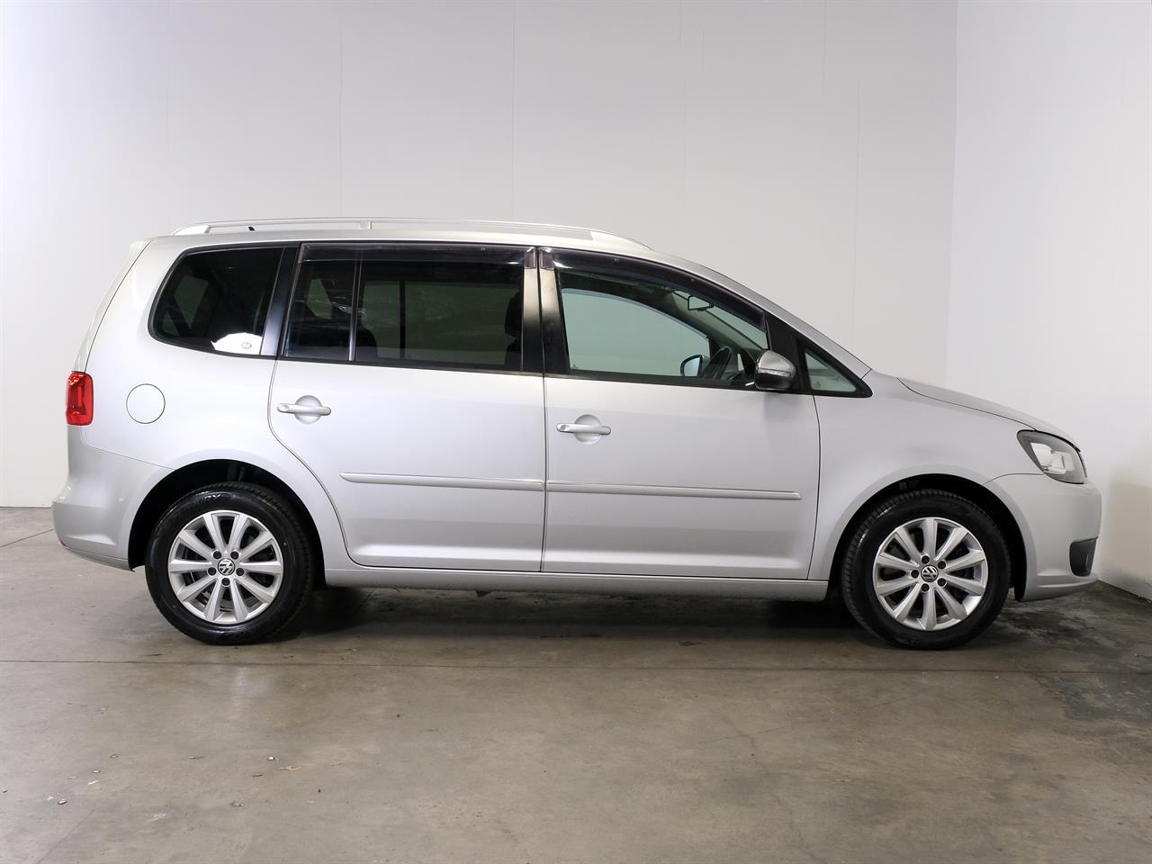 image-9, 2013 Volkswagen Touran 1.4TSI Highline 'Facelift'  at Christchurch