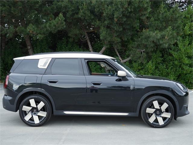 image-1, 2024 MINI Countryman S All4 Favoured at Dunedin