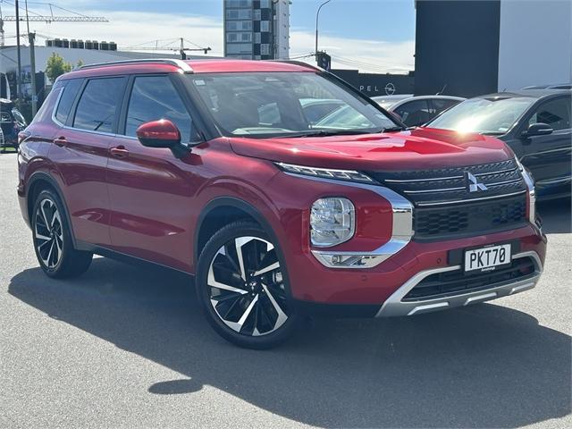 image-0, 2022 Mitsubishi Outlander Xls 2.5P/4Wd/Cvt at Christchurch